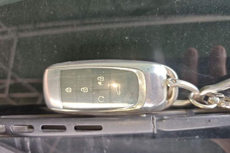Used AION S Plus 2025 Comfort Version 53.241 kWh Interior 1