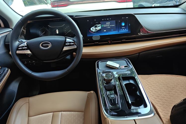 Used AION S Plus 2025 Comfort Version 53.241 kWh Interior 2