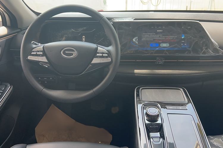 Used AION S Plus 2025 Travel Edition 52.998 kWh Interior 3