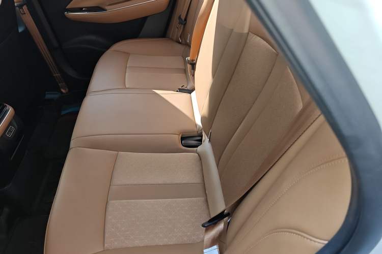 Used AION S Plus 2025 Comfort Version 53.241 kWh Interior 4