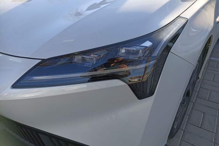Used AION S Plus 2025 Comfort Version 53.241 kWh Left Front Headlight