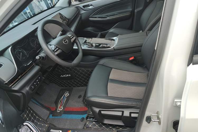 Used AION S Plus 2025 Comfort Version 53.241 kWh Left Front Seat