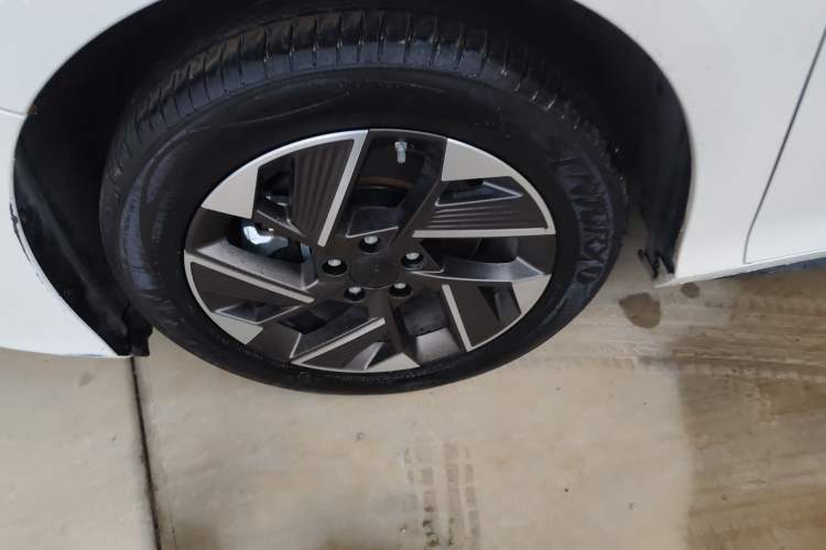Used AION S Plus 2025 Comfort Version 53.241 kWh Left Front Wheel Hub