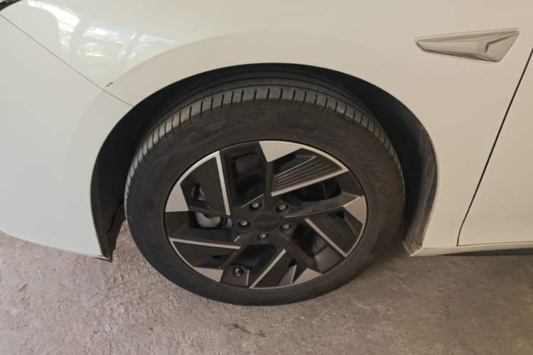 Used AION S Plus 2025 Comfort Version 53.241 kWh Left Front Wheel Hub