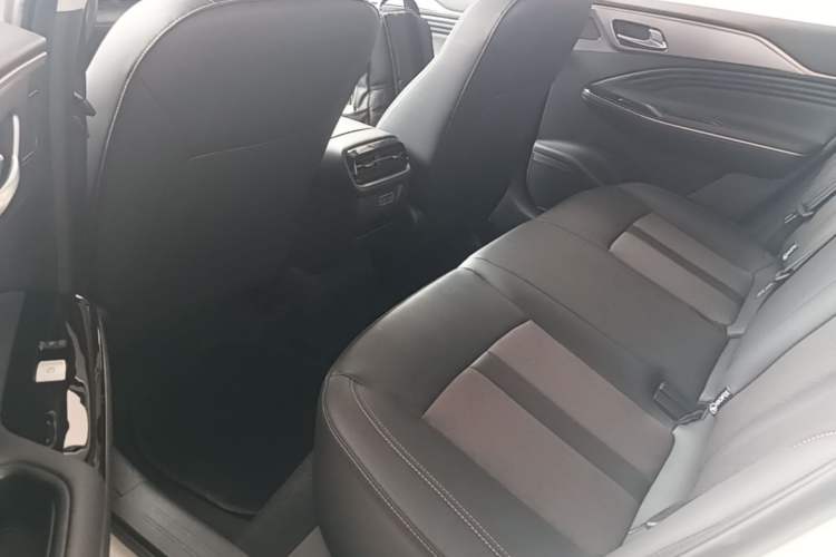 Used AION S Plus 2025 Travel Edition 53.241 kWh Left Rear Seat