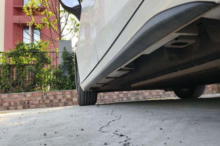 Used AION S Plus 2025 Comfort Version 53.241 kWh Left Side Sill