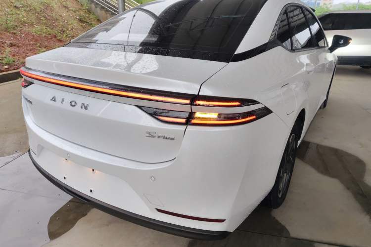 Used AION S Plus 2025 Comfort Version 53.241 kWh Rear Right 45 Deg