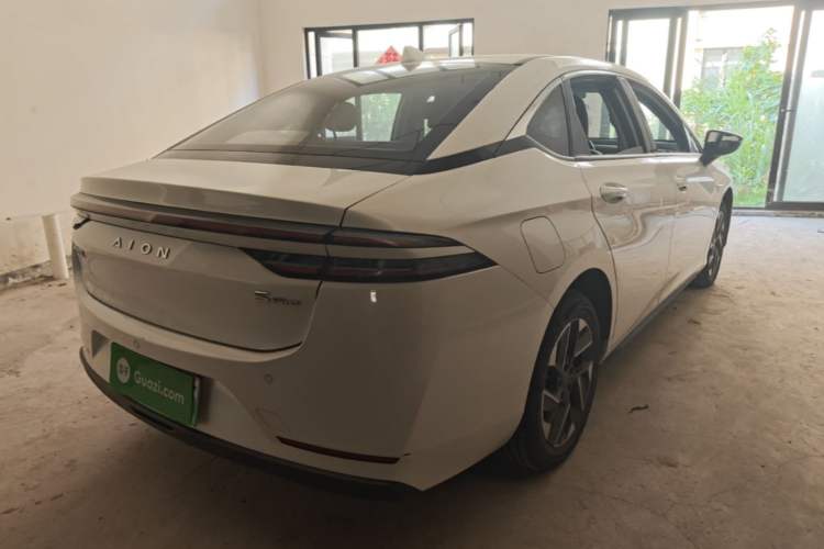 Used AION S Plus 2025 Comfort Version 53.241 kWh Rear Right 45 Deg
