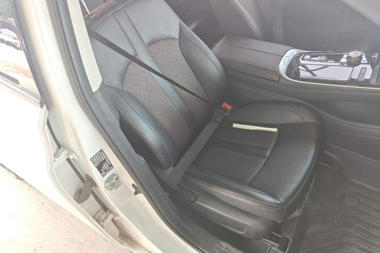 Used AION S Plus 2025 Comfort Version 53.241 kWh Right Front Seat
