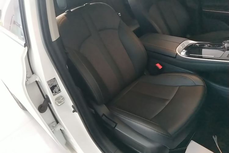 Used AION S Plus 2025 Comfort Version 53.241 kWh Right Front Seat
