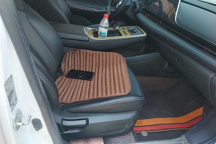 Used AION S Plus 2025 Travel Edition 53.241 kWh Right Front Seat