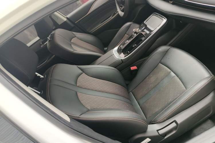 Used AION S Plus 2025 Comfort Version 53.241 kWh Right Front Seat
