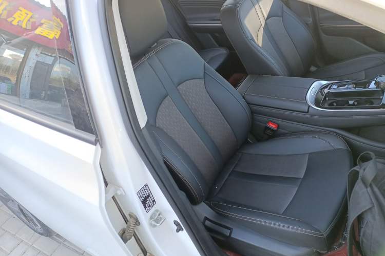 Used AION S Plus 2025 Comfort Version 53.241 kWh Right Front Seat