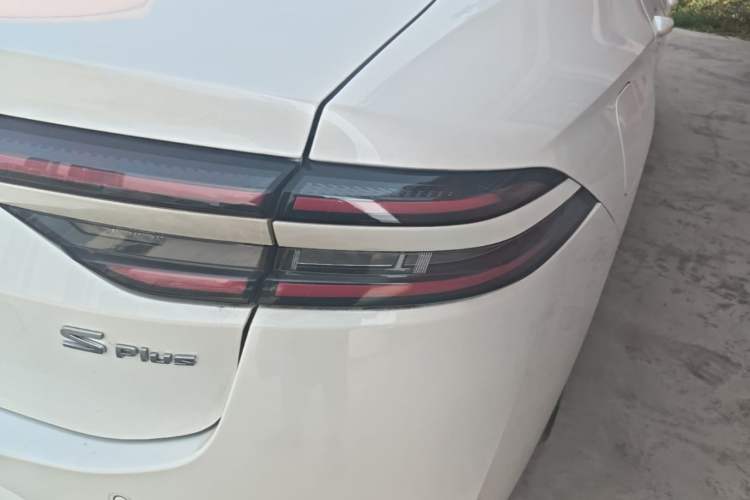 Used AION S Plus 2025 Travel Edition 53.241 kWh Right Rear Taillight