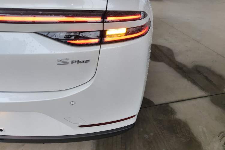 Used AION S Plus 2025 Comfort Version 53.241 kWh Right Rear Taillight