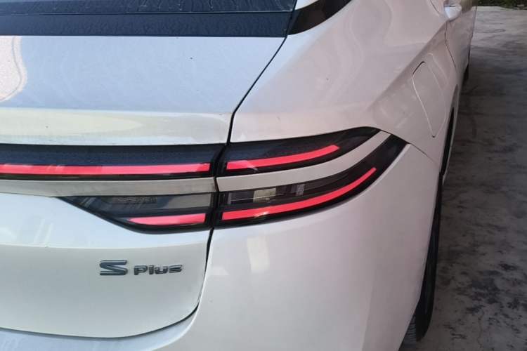 Used AION S Plus 2025 Travel Edition 53.241 kWh Right Rear Taillight