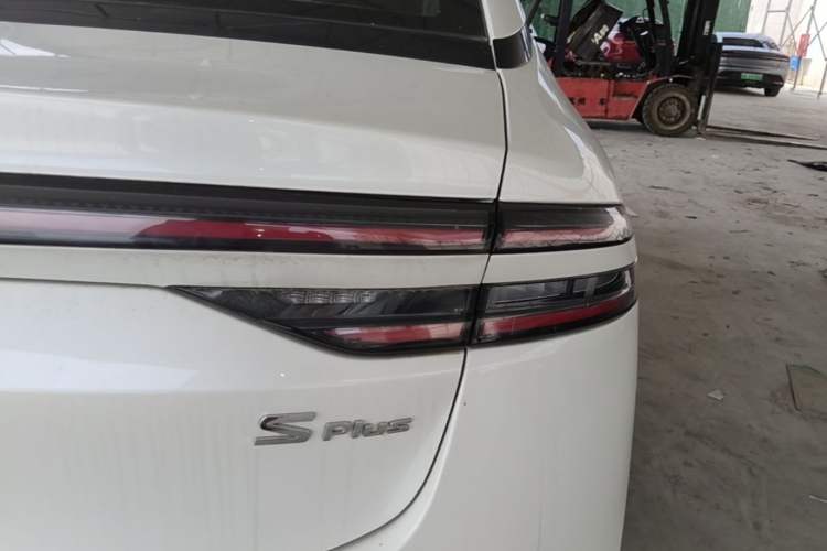 Used AION S Plus 2025 Comfort Version 53.241 kWh Right Rear Taillight