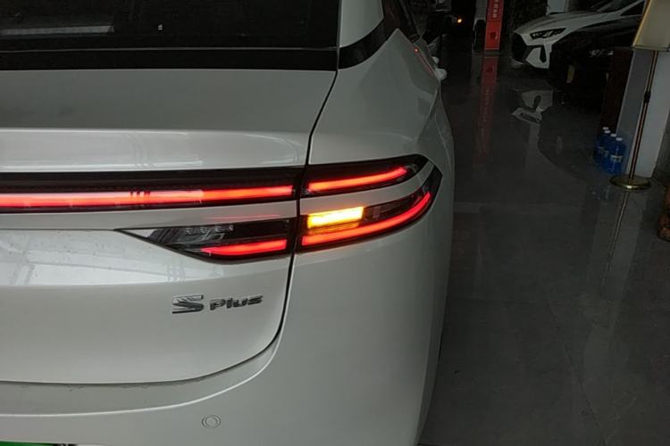 Used AION S Plus 2025 Comfort Version 53.241 kWh Right Rear Taillight