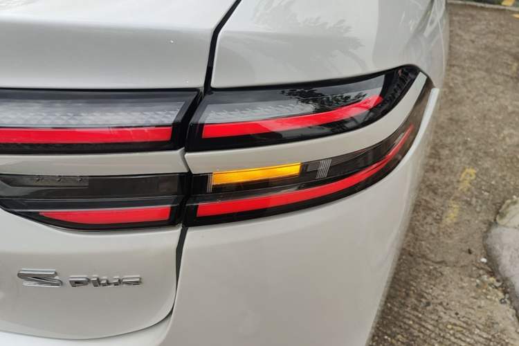 Used AION S Plus 2025 Comfort Version 53.241 kWh Right Rear Taillight