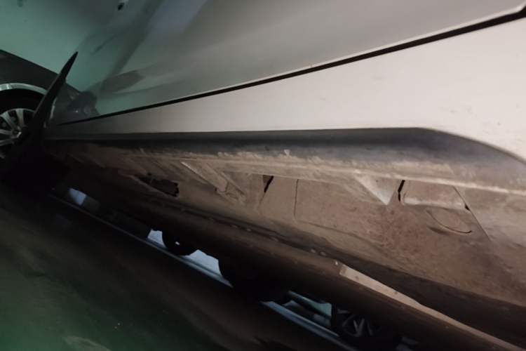 Used AION S Plus 2025 Comfort Version 53.241 kWh Right Side Sill