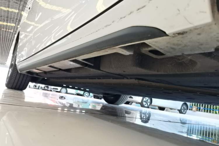 Used AION S Plus 2025 Travel Edition 53.241 kWh Right Side Sill