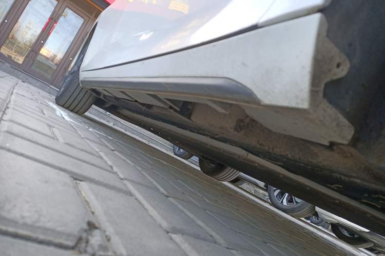 Used AION S Plus 2025 Comfort Version 53.241 kWh Right Side Sill