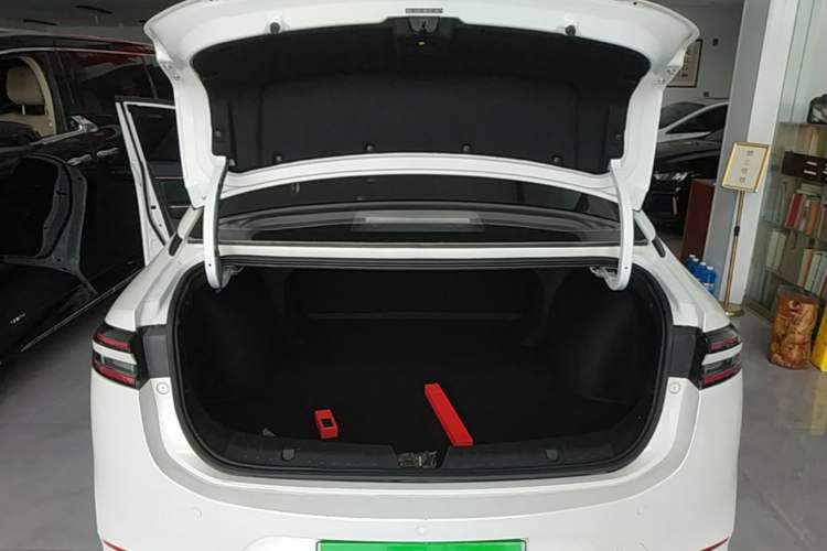 Used AION S Plus 2025 Comfort Version 53.241 kWh Trunk