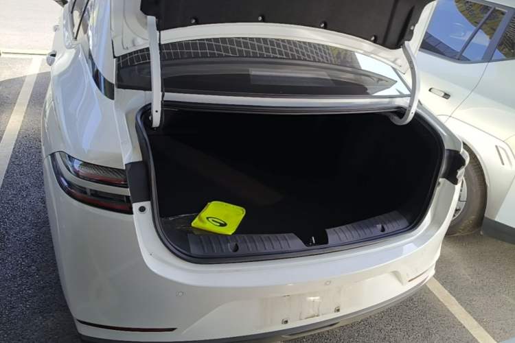 Used AION S Plus 2025 Comfort Version 53.241 kWh Trunk