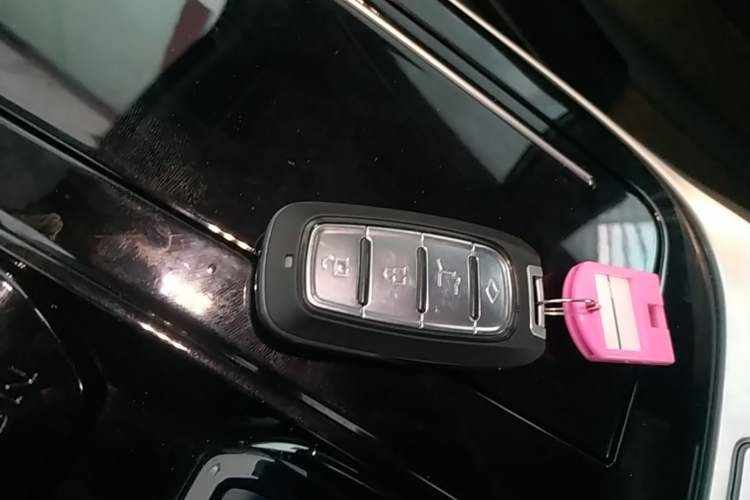 Used AION S Plus 2025 Comfort Version 53.241 kWh Vehicle Key