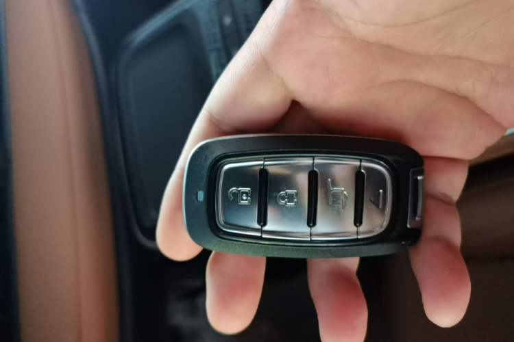 Used AION S Plus 2025 Comfort Version 53.241 kWh Vehicle Key