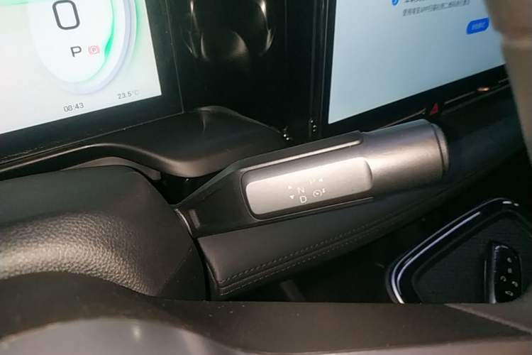 Used AION S Plus 2026 Model Luxury Edition Gear Lever