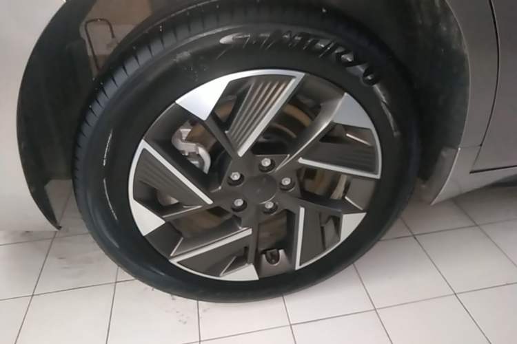 Used AION S Plus 2026 Model Luxury Edition Right Rear Wheel Hub