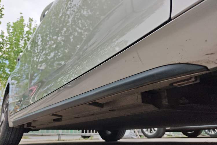 Used AION S Plus 2026 Model Comfort Edition Right Side Sill