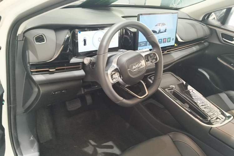 Used AION S Plus 2026 Model Luxury Edition Center Console