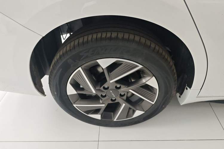 Used AION S Plus 2026 Model Comfort Edition Exterior 8