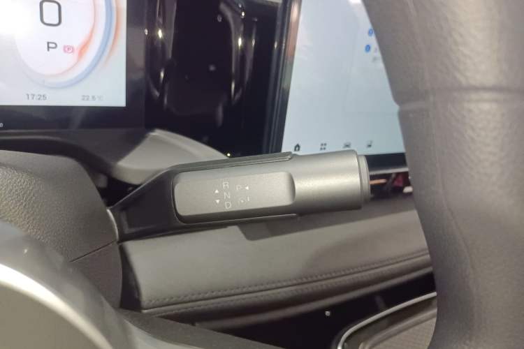 Used AION S Plus 2026 Model Luxury Edition Gear Lever
