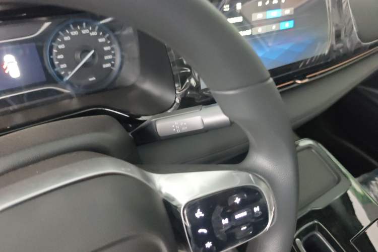 Used AION S Plus 2026 Model Comfort Edition Gear Lever