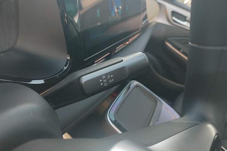 Used AION S Plus 2026 Model Comfort Edition Gear Lever