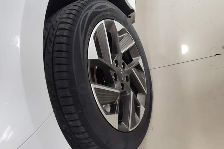 Used AION S Plus 2026 Model Comfort Edition Left Front Wheel Hub