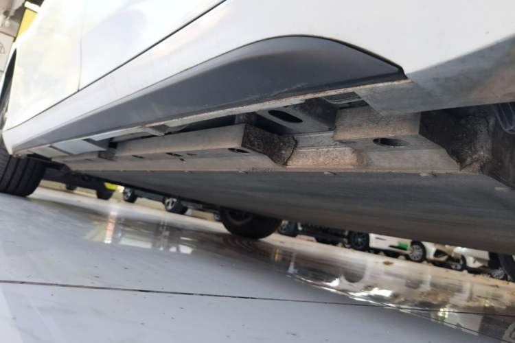 Used AION S Plus 2026 Model Comfort Edition Left Side Sill