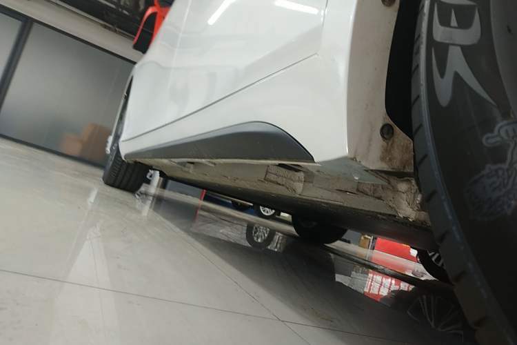 Used AION S Plus 2026 Model Luxury Edition Left Side Sill