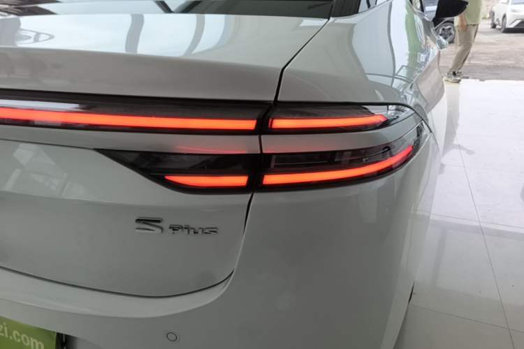 Used AION S Plus 2026 Model Comfort Edition Right Rear Taillight