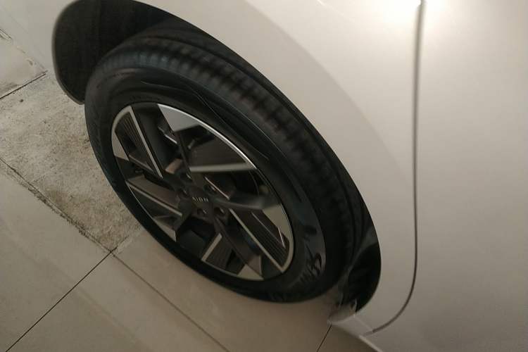 Used AION S Plus 2026 Model Luxury Edition Right Rear Wheel Hub