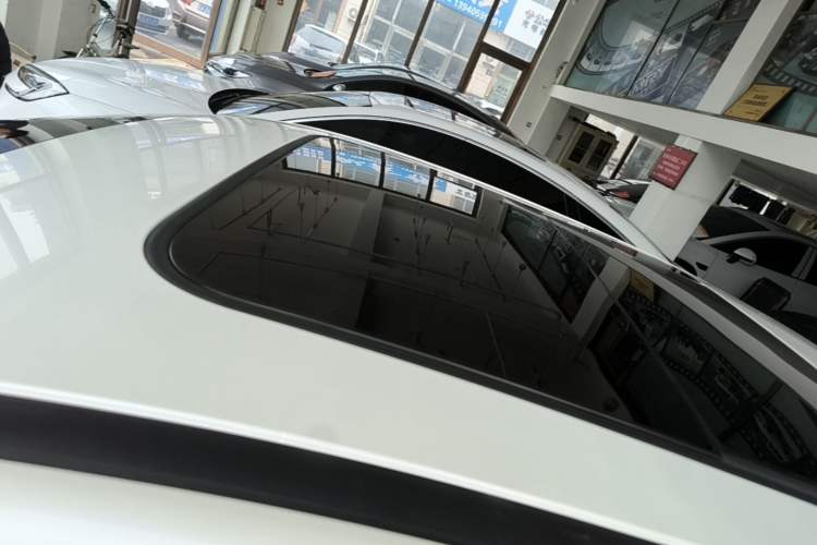 Used AION S Plus 2026 Model Comfort Edition Roof