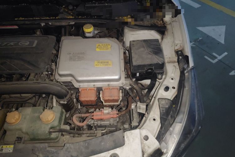 Used AION Trumpchi GA3S PHEV 2017 1.5L Elite Edition Engine Bay Left