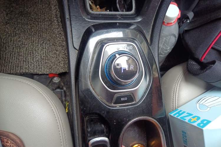 Used AION Trumpchi GA3S PHEV 2017 1.5L Elite Edition Gear Lever