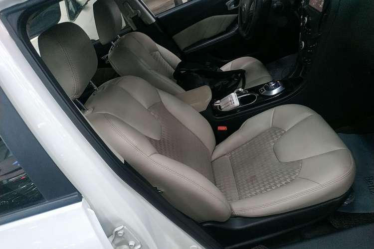 Used AION Trumpchi GA3S PHEV 2017 1.5L Elite Edition Right Front Seat