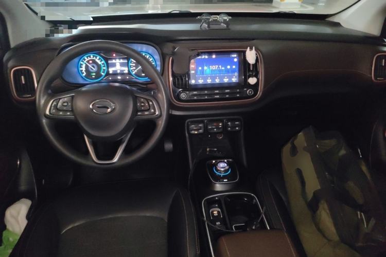 Used AION Trumpchi GE3 2017 310 Smart Edition Center Console