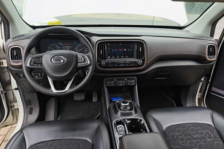 Used AION Trumpchi GE3 2017 310 Smart Edition Center Console