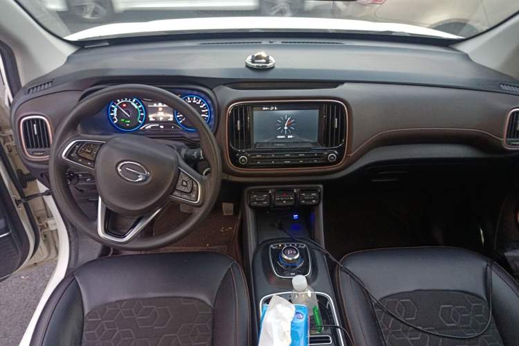 Used AION Trumpchi GE3 2017 310 Smart Edition Center Console